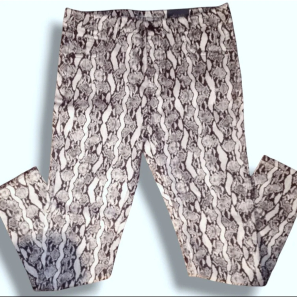 Wild Fable Black and White High-Rise Skinny Jeans - Picture 2 of 2